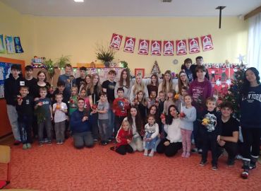 Obrázek k aktualitě Vánoční setkání žáků 1.C a 9.C